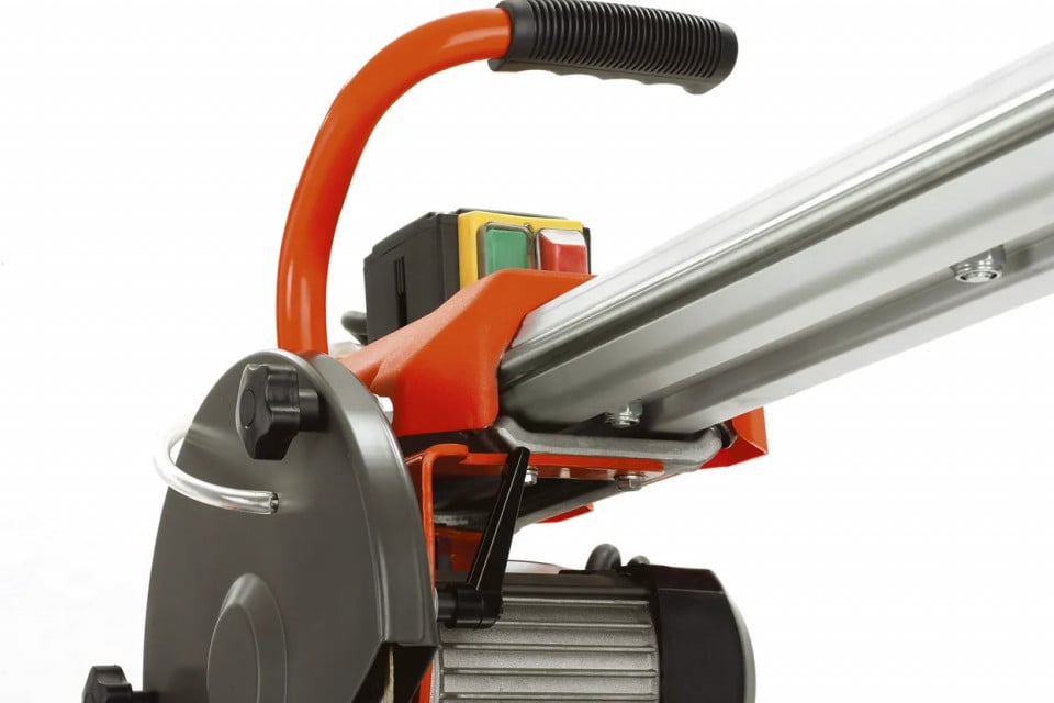 Masa taiat placi ceramice Husqvarna TS 73 R, 1.3hp, 230V (EU), 1 kW, disc 230 mm, adancime taiere 50mm, lungime taiere 730 mm, 47kg