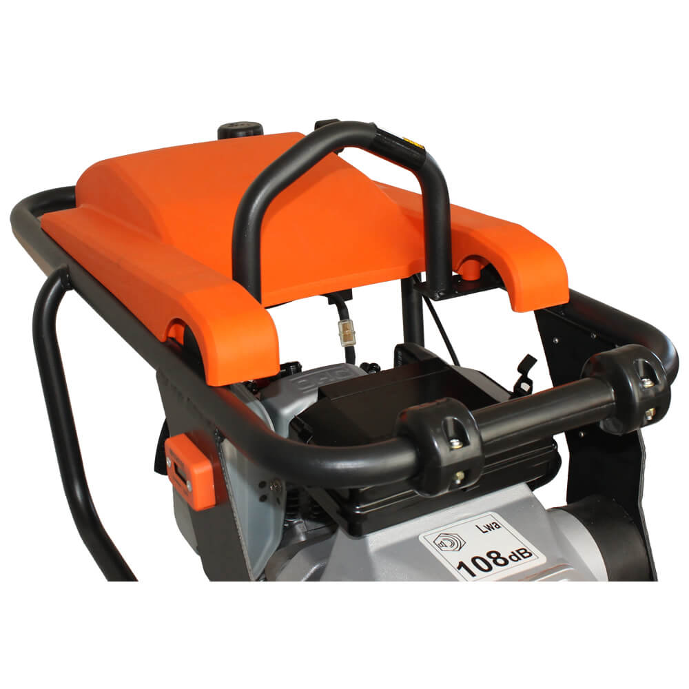 Mai compactor BISONTE MC75H-GXR 72 kg, motor Honda GXR120 3,5 cp