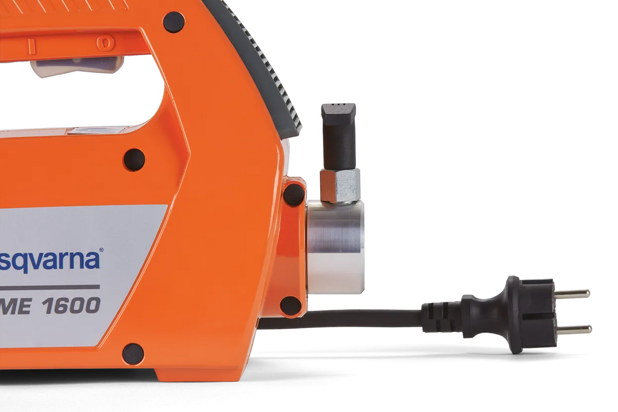 Vibrator beton AME 1600 cu arc flexibil 4m si Cap vibrator Husqvarna AT 39 mm