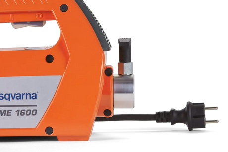 Vibrator beton AME 1600 cu arc flexibil 4m si Cap vibrator Husqvarna AT 39 mm