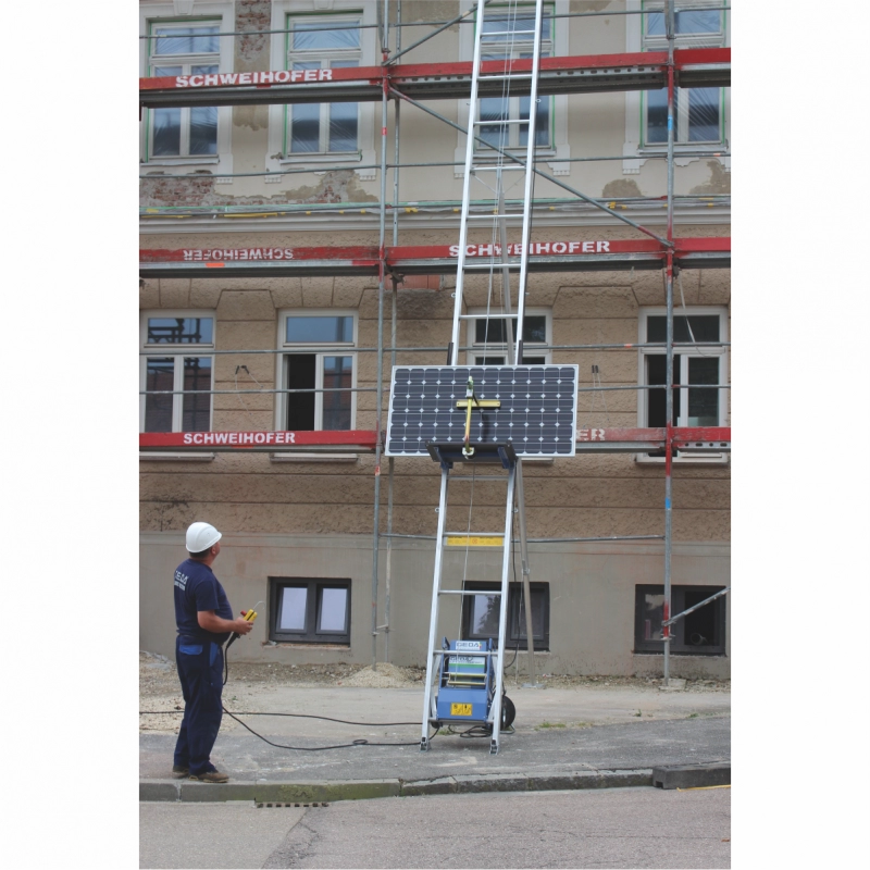 The GEDA solar panel platform